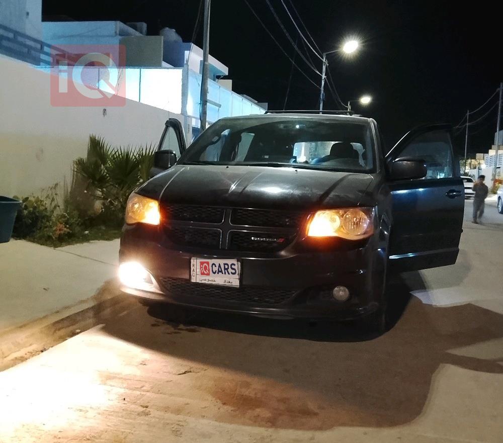 دودج جراند كارافان